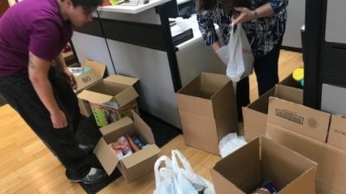 Feature-Image-Hurricane-relief-food-drive-640x480